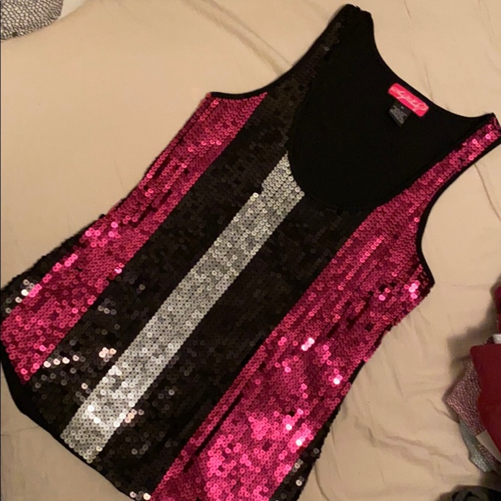 Sleeveless top with sequins